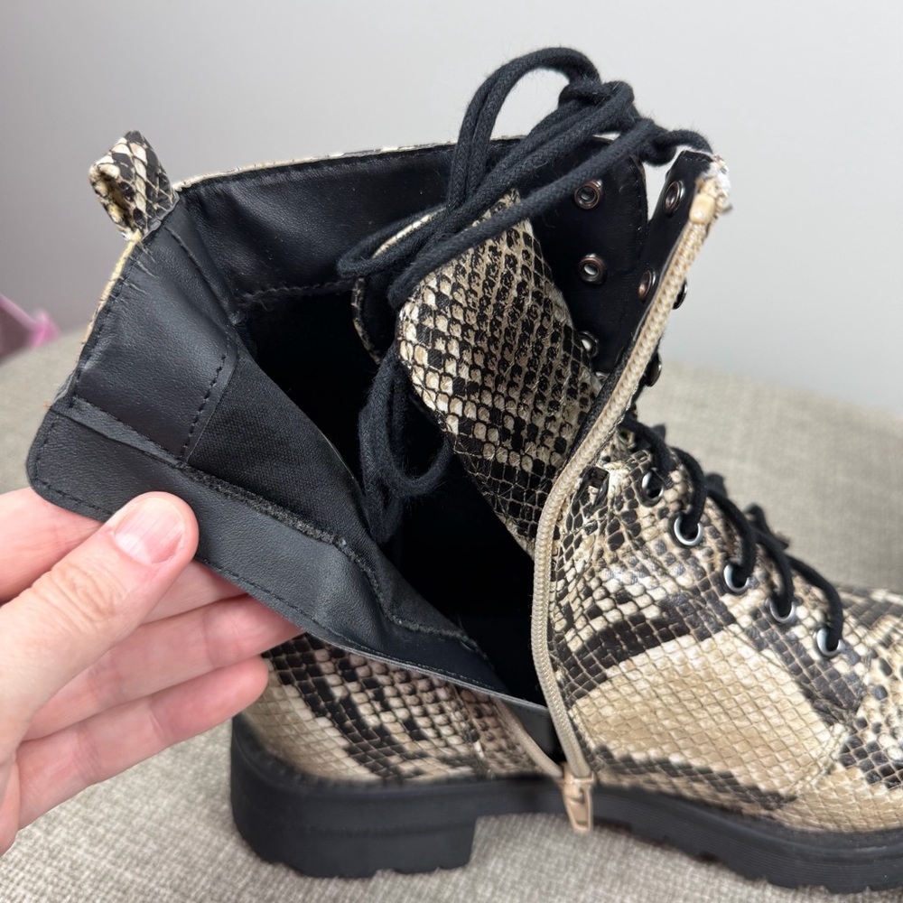 Womens MIA Snake Print Lace Up High Top Lexis-S Platform Combat Boots Size 7.5 - Picture 8 of 12